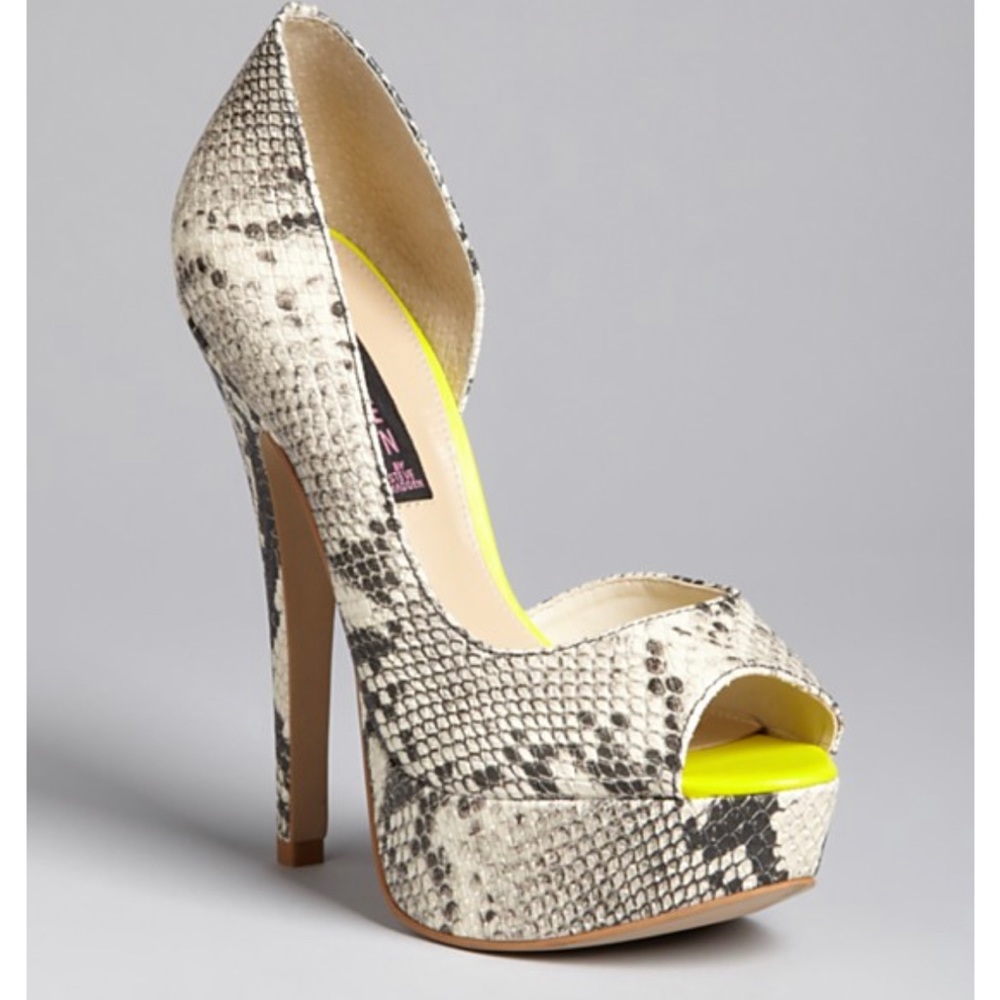 Euc Steven By Steve Madden Amplifyd Snakeskin Sti… - image 1